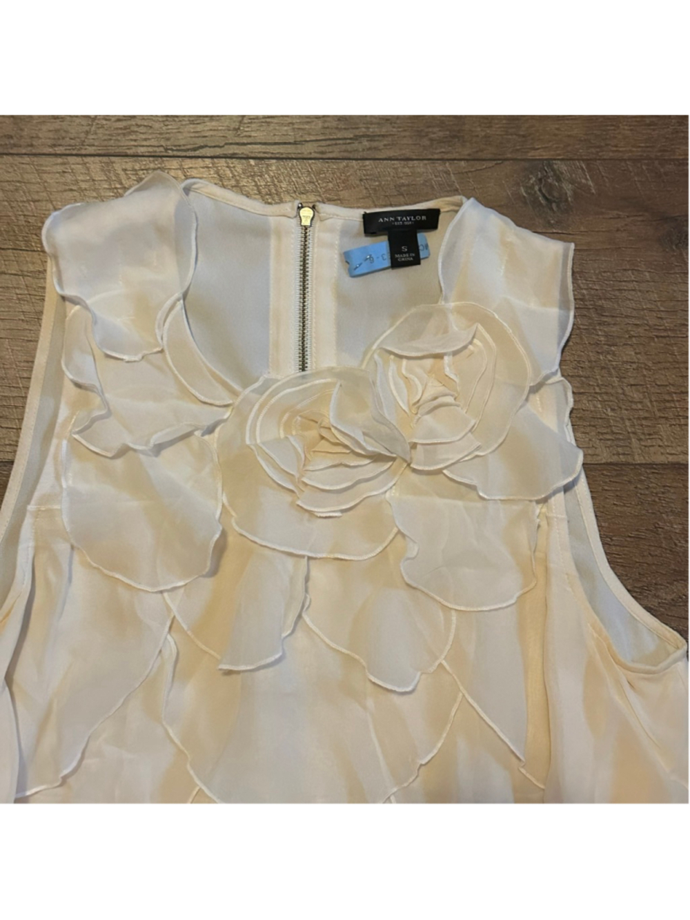 Women's Ann Taylor Sleeveless Top Size S Ivory Summer - Picture 4 of 7